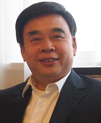 秦福荣简历