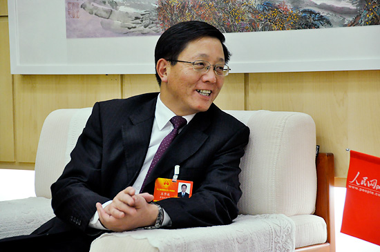 全国人大代表、西宁市市长王予波做客人民网(