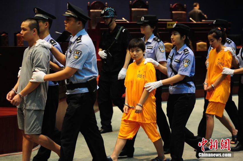 高清:深圳中级法院公开宣判一批毒犯