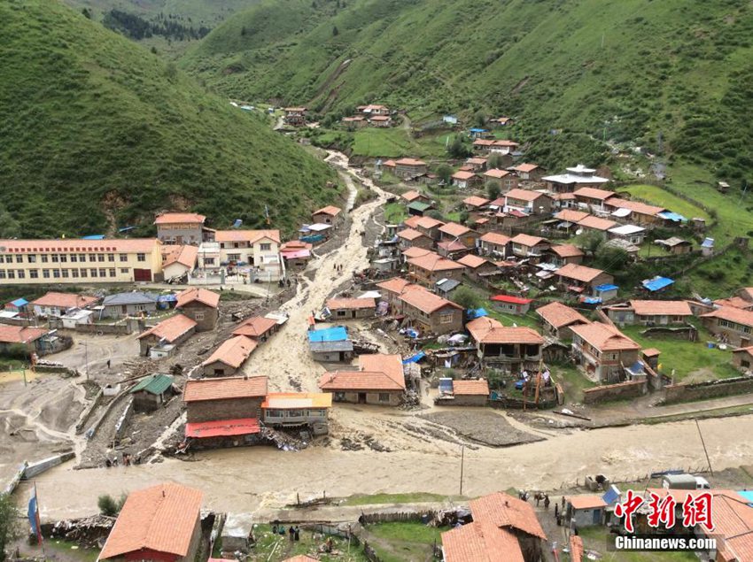 高清:直击四川阿坝县格尔登玛村洪灾
