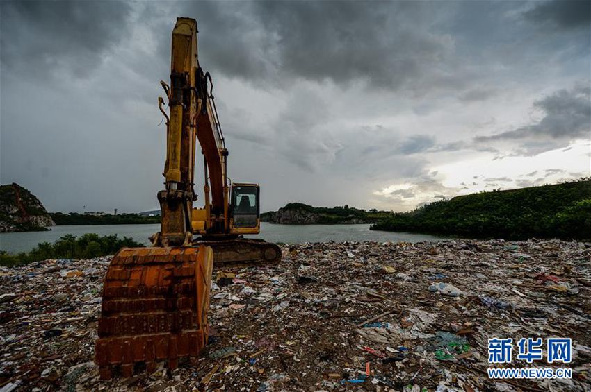 高清:苏州以环境污染罪立案侦查太湖垃圾偷倒