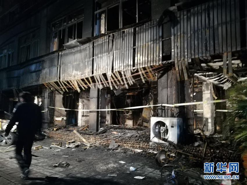 高清:浙江天台一足浴店发生火灾致18人死2人伤