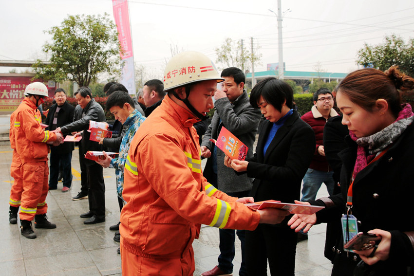 咸宁市人口_哇惨 未来两周咸宁人都在讨论的头等大事,竟是它