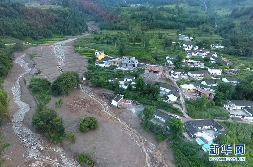 凉山普格县人口_四川凉山普格县温泉(3)