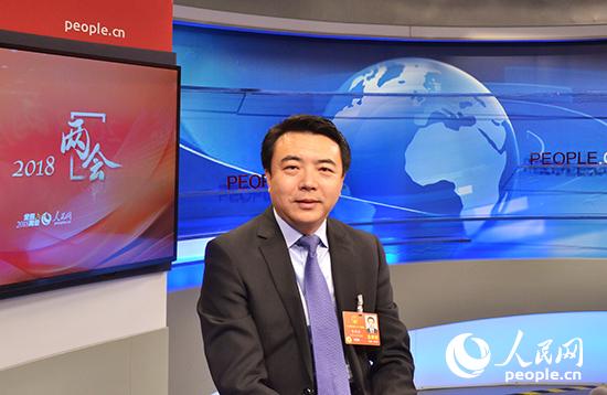 全国人大代表、内蒙古自治区巴彦淖尔市市长张