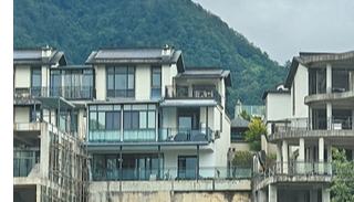 来信调查 | 面目全非的“别墅”小镇