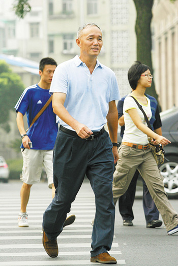 书记骑车 市长走路 公交周杭州市领导安步当车