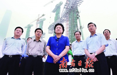 汪洋、黄华华陪同刘延东考察广州亚运会筹办工