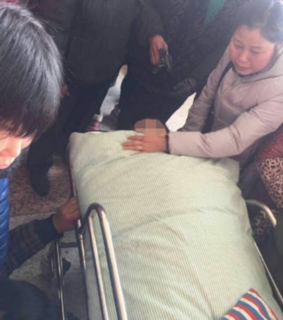 扬州女子分娩突发羊水栓塞 经抢救无效死亡